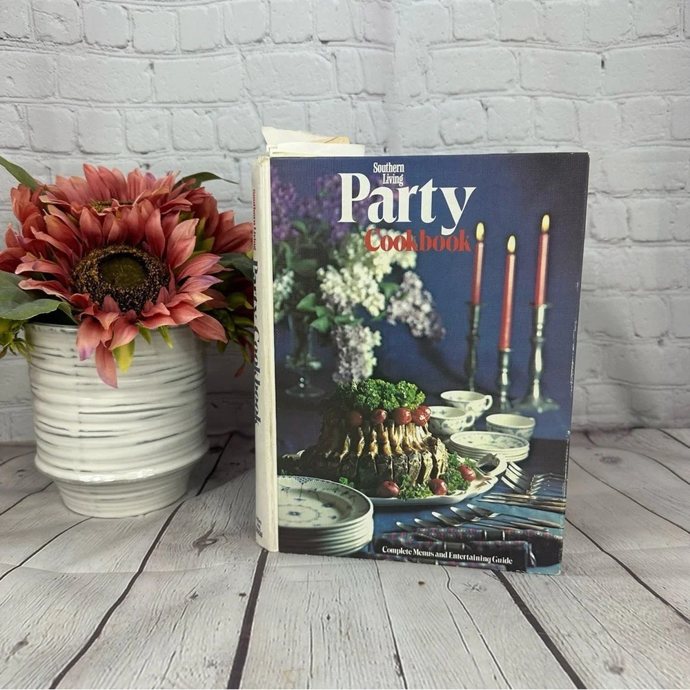 vintags southern living party cookbook 1972 first printing